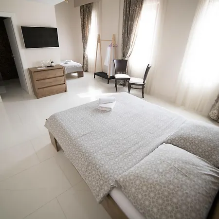 Urban Hotel