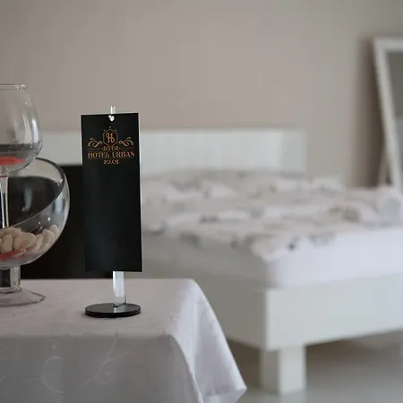Hotel Urban Buzim