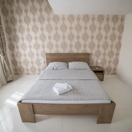 Urban Hotel 3*