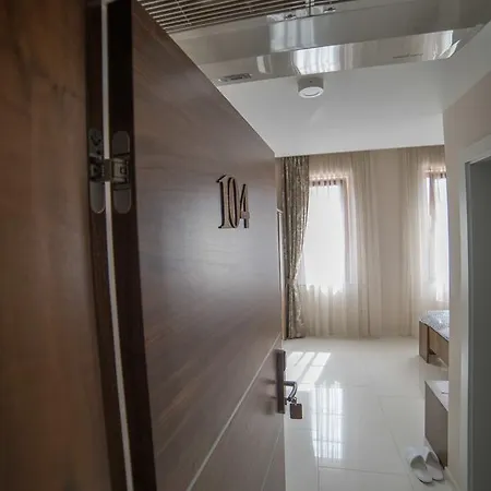 Urban 3*
