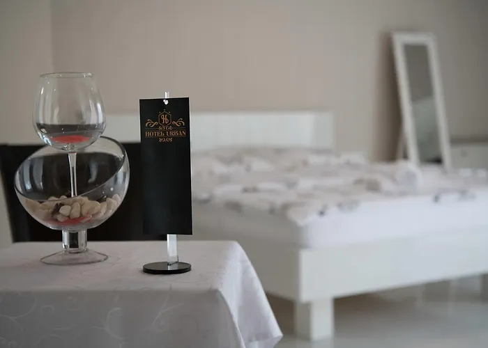 מלון Urban Buzim